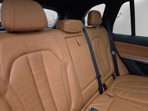 Used 2021 BMW X5 xDrive40i w/ Premium Package 2 image 13