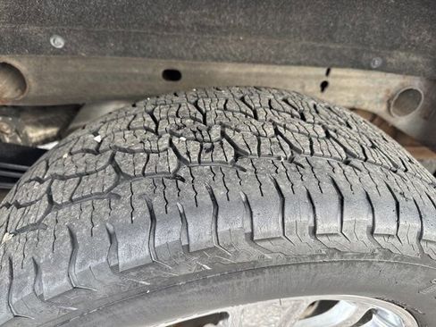 Used 2016 Chevrolet Silverado 1500 High Country w/ High Country Premium Package image 4