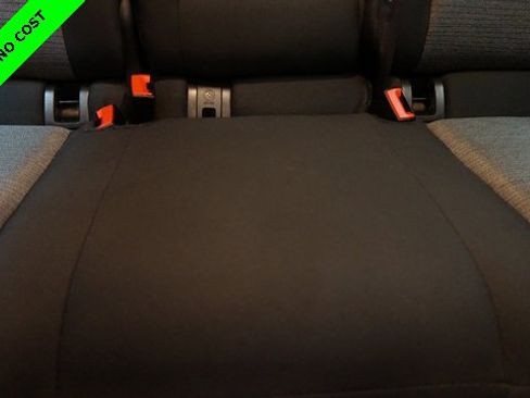 Used 2022 Nissan Rogue S image 57