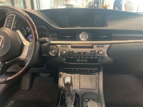 Used 2018 Lexus ES 350 w/ Premier Package FWD image 30