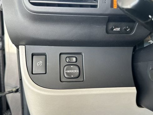 Used 2012 Scion iQ w/ Rear Speaker Pkg image 18