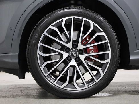 Used 2025 Audi SQ5 Premium Plus AWD/4WD image 38