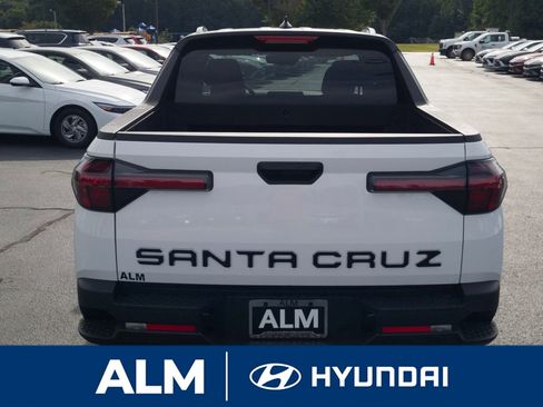 New 2025 Hyundai Santa Cruz SEL image 6