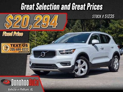 Used 2021 Volvo XC40 T4 Momentum
