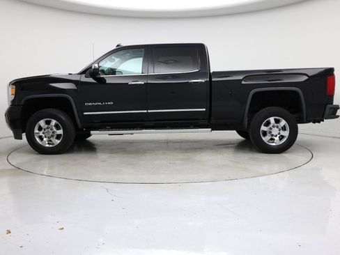 Used 2016 GMC Sierra 2500 Denali w/ Duramax Plus Package image 2