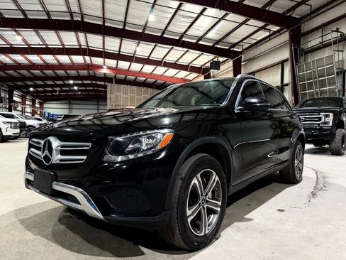 Used 2018 Mercedes-Benz GLC 300 image 7