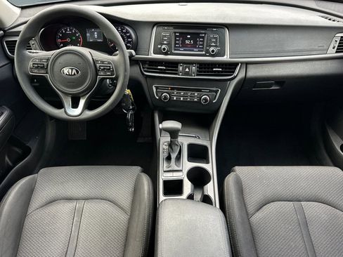 Used 2017 Kia Optima LX w/ Option Group 014 image 17