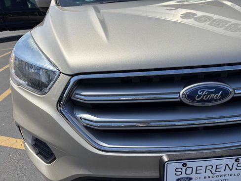 Used 2017 Ford Escape SE AWD/4WD image 24