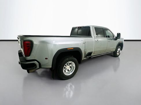 Used 2025 GMC Sierra 3500 Denali Ultimate AWD/4WD image 6