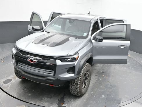 Used 2024 Chevrolet Colorado ZR2 w/ ZR2 Convenience Package III AWD/4WD image 54