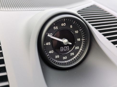 New 2026 Porsche Cayenne Coupe image 21