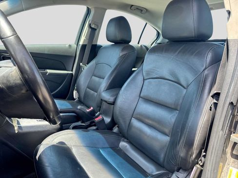 Used 2014 Chevrolet Cruze LT FWD image 14