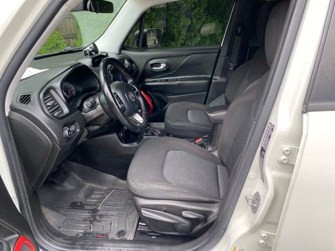 Used 2015 Jeep Renegade Trailhawk w/ Safety & Security Group I AWD/4WD image 9