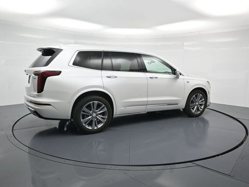 Used 2023 Cadillac XT6 Premium Luxury w/ Technology Package image 31