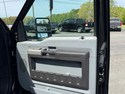 Used 2016 Ford F250 XLT w/ XLT Value Package AWD/4WD image 27