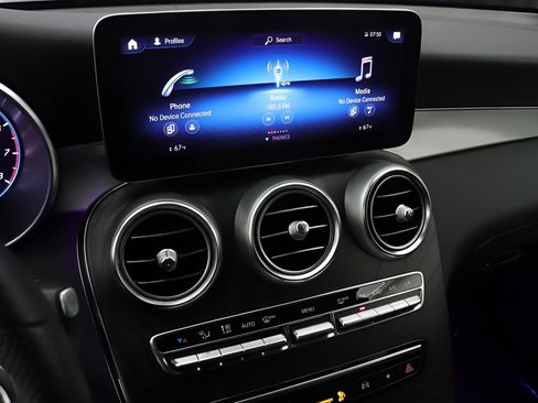Certified 2022 Mercedes-Benz GLC 300 image 9