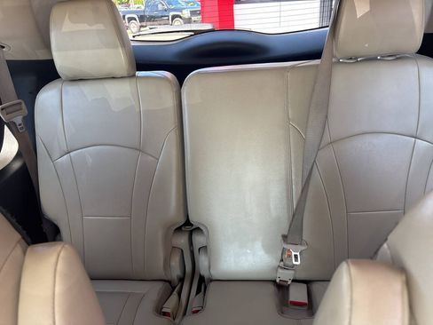 Used 2019 Buick Enclave Essence AWD/4WD image 15