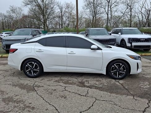 Used 2024 Nissan Sentra SV w/ Lighting Package FWD image 7