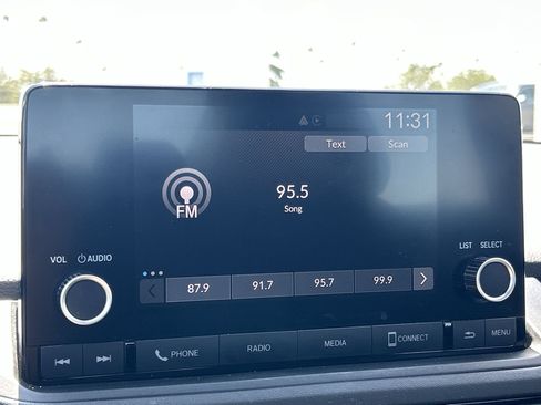 Certified 2023 Honda Accord LX image 12