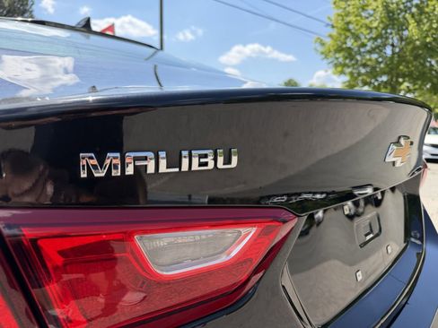 Used 2023 Chevrolet Malibu LT FWD image 19