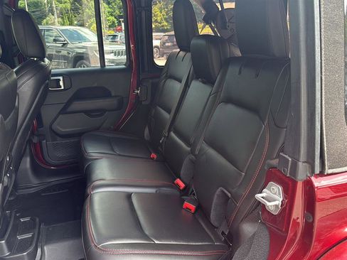 Used 2021 Jeep Wrangler Unlimited Rubicon AWD/4WD image 9