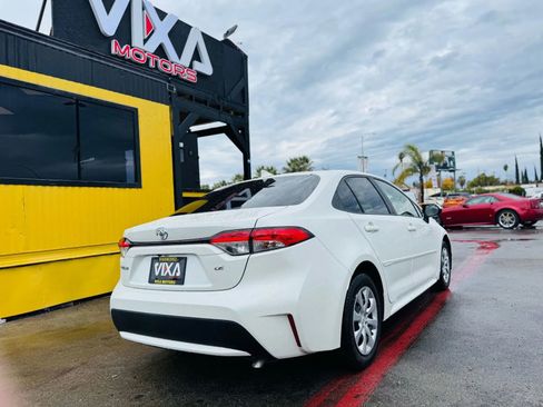 Used 2021 Toyota Corolla LE w/ Carpet Mat Package (TMS) image 5
