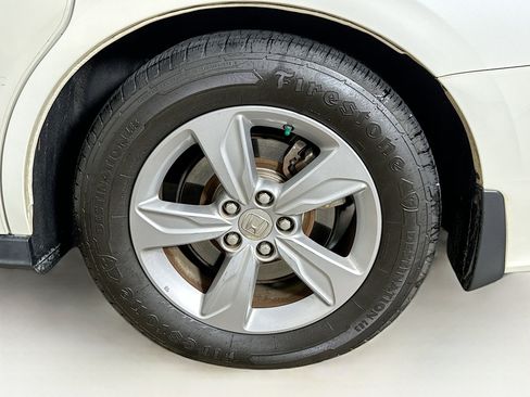 Used 2018 Honda Odyssey EX-L image 11