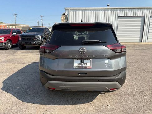 Used 2023 Nissan Rogue S FWD image 11