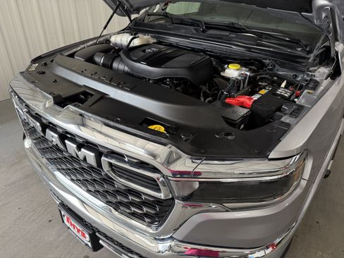 Used 2025 RAM 1500 Big Horn AWD/4WD image 15