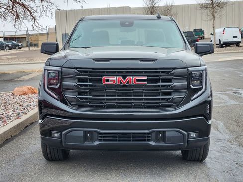 New 2026 GMC Sierra 1500 Elevation image 7