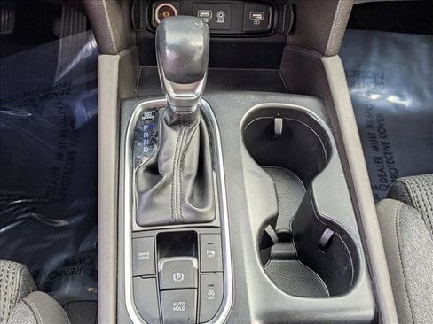 Used 2019 Hyundai Santa Fe SEL image 11