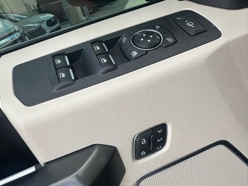 Used 2021 Ford F250 Limited w/ FX4 Off-Road Package image 28