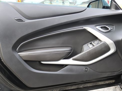 Used 2018 Chevrolet Camaro SS w/ Redline Edition image 9