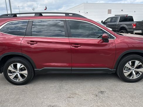 Used 2019 Subaru Ascent Premium image 8