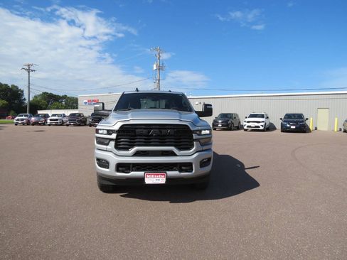 Used 2026 RAM 2500 Big Horn AWD/4WD image 28