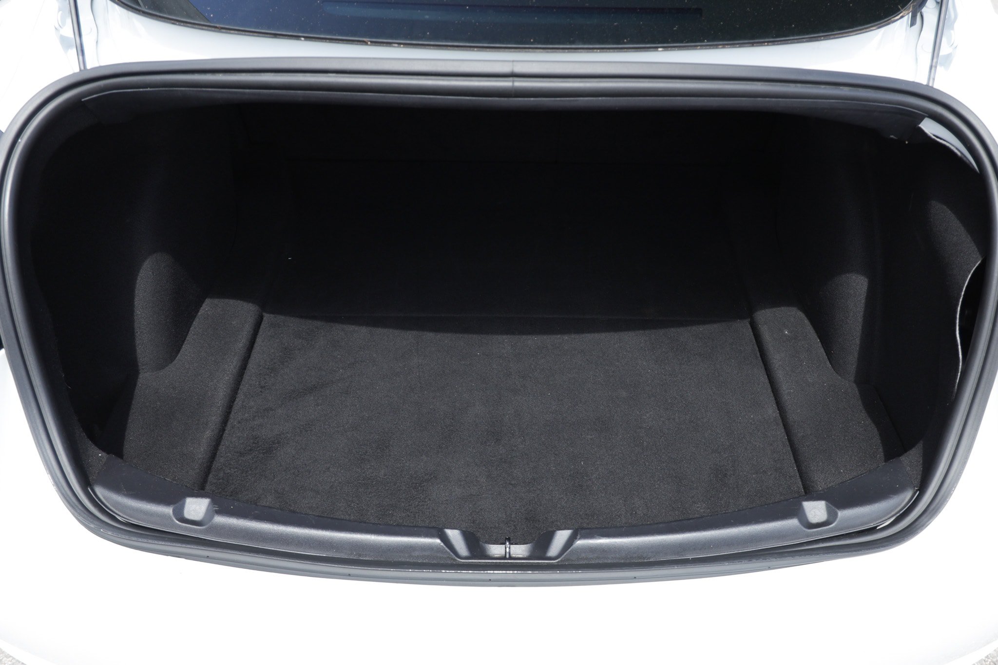 Used 2020 Tesla Model 3 Standard Range Plus RWD image 28