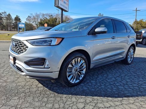Used 2020 Ford Edge Titanium w/ Equipment Group 301A image 3