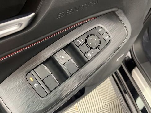 New 2026 Nissan Sentra SR w/ SR Premium Package FWD image 26
