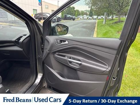 Used 2017 Ford Escape Titanium AWD/4WD image 19