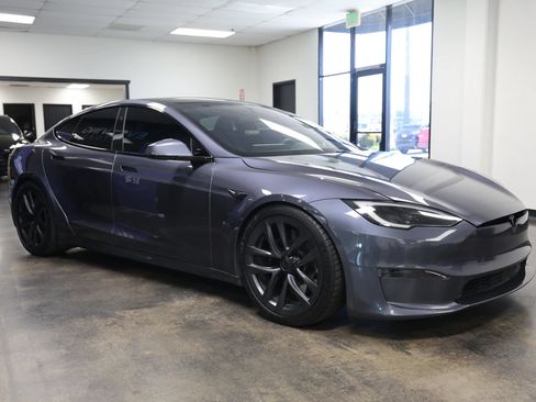 Used 2022 Tesla Model S Plaid AWD/4WD image 7