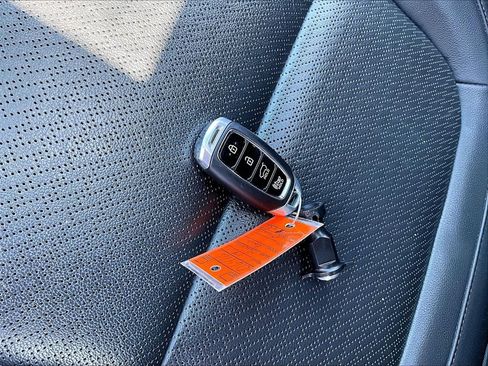 Used 2019 Hyundai Kona Ultimate AWD/4WD image 12