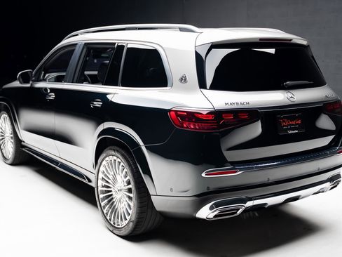 Used 2024 Mercedes-Benz Maybach GLS 600 Maybach GLS 600 image 26