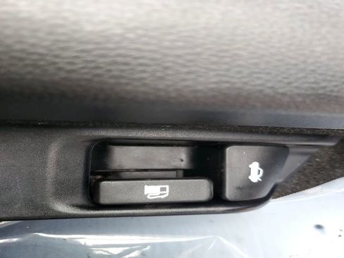 Used 2020 Toyota Corolla LE image 22