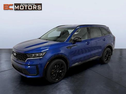 Used 2021 Kia Sorento EX image 1