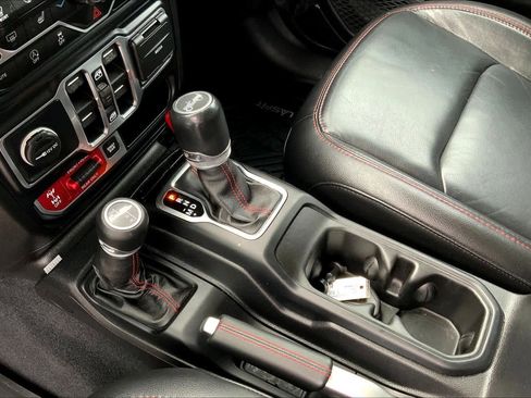 Used 2019 Jeep Wrangler Unlimited Rubicon w/ LED Lighting Group image 16