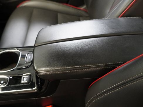 Used 2022 Buick Envision Essence w/ Technology Package II image 25