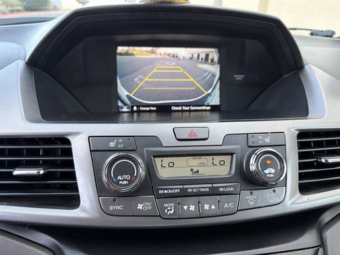 Used 2016 Honda Odyssey EX-L image 25