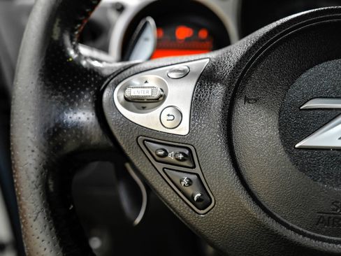 Used 2013 Nissan 370Z Touring image 19