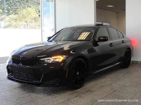 Used 2024 BMW 330i Sedan w/ M Sport Package RWD image 25