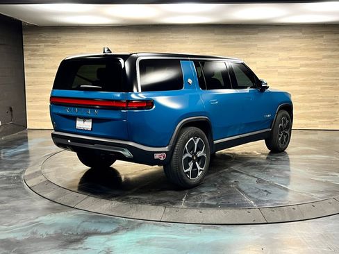 Used 2024 Rivian R1S Adventure AWD/4WD image 21